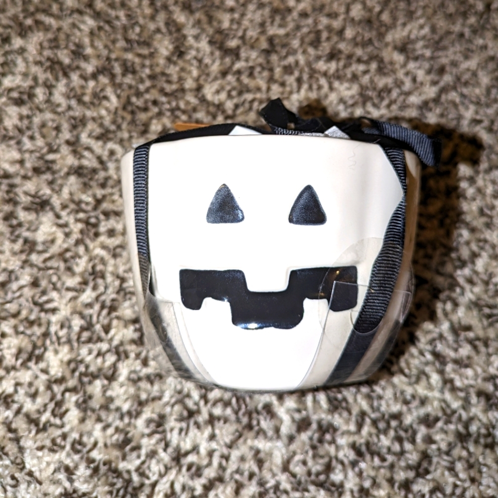 Rae Dunn Halloween Snoopy pumpkin measuring cups. Peanuts collection
